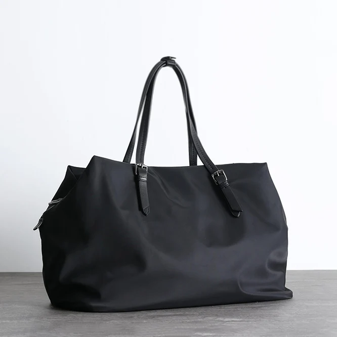Geräumige Nylon Reise Tasche