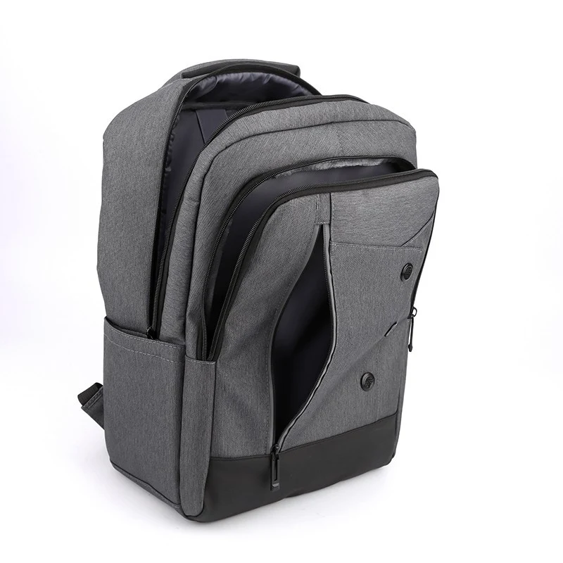 Moderner Tech-Rucksack Karnz