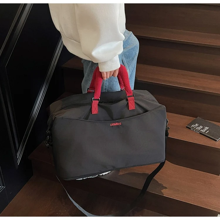 Minimalistischer Reise-Duffelbag Karnz