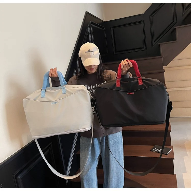 Minimalistischer Reise-Duffelbag Karnz