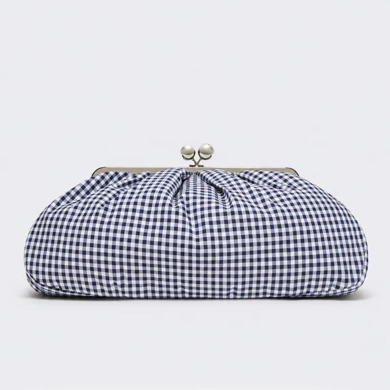 Geraffte Clutch-Tasche