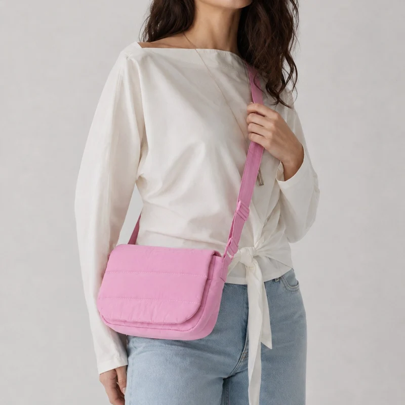 Gestepptes Crossbody-Umhängetäschchen