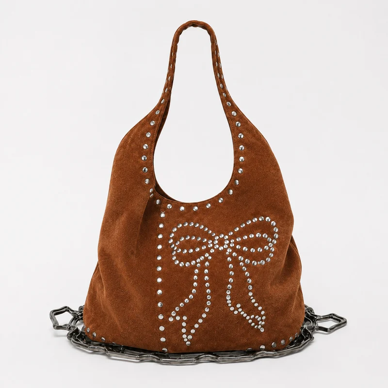 Dekorative Nieten Wildleder Hobo Tasche