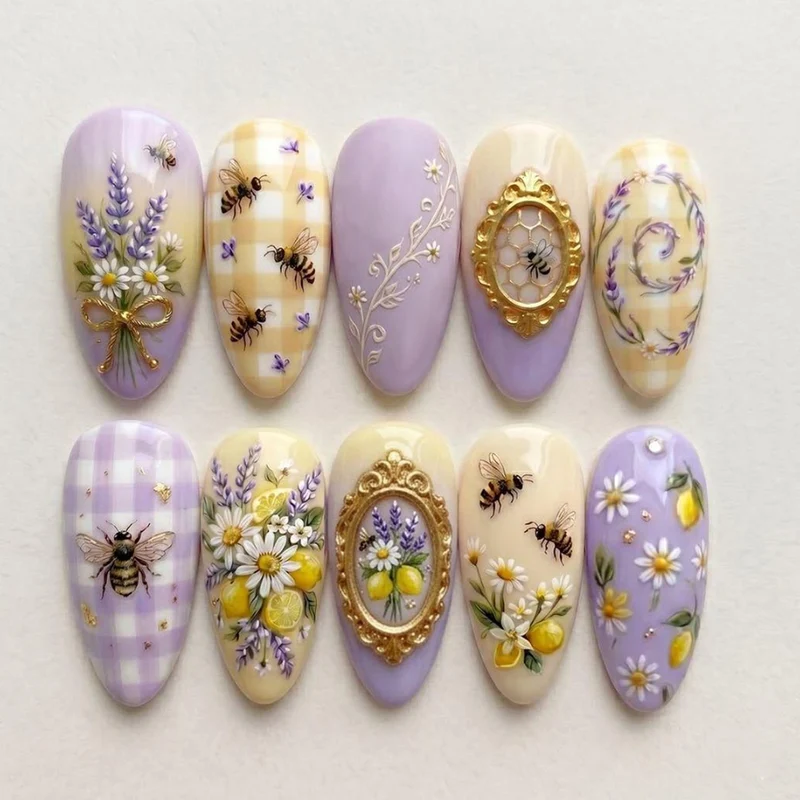 Floral-inspiriertes Press-On-Nagelkunst-Set Karnz