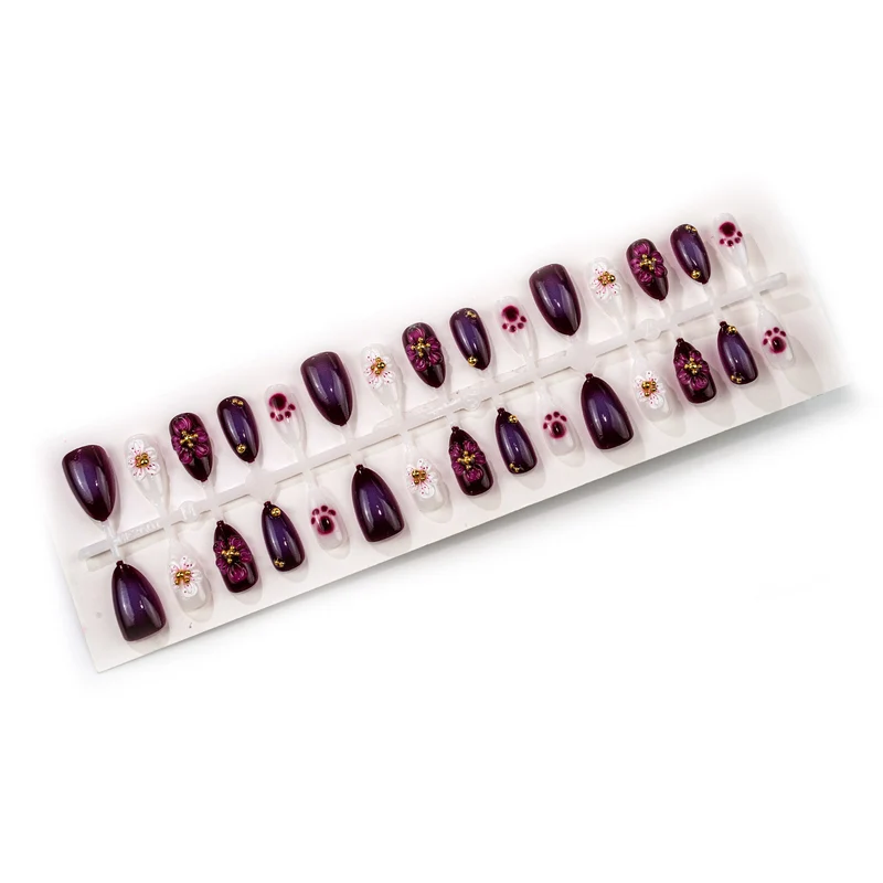 Floral-beschmückte Stiletto Press-On Nagelkunst Karnz