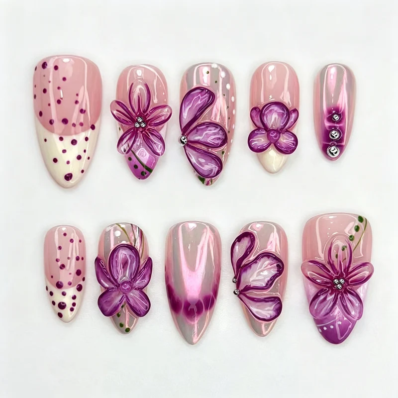 Floral Verziertes Press-On Nagelkunst Set Karnz