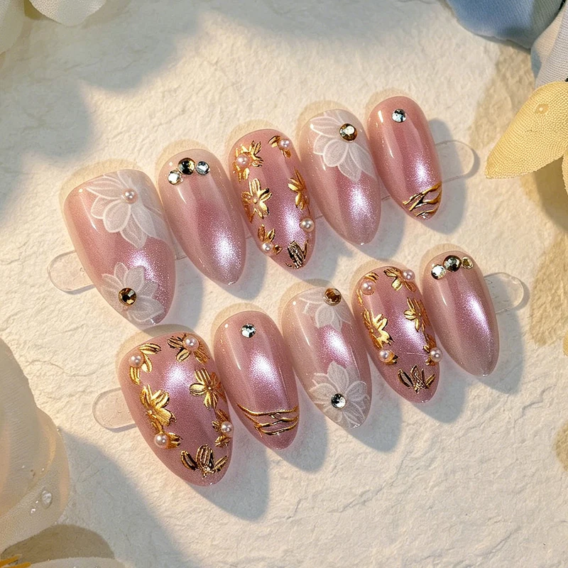 Blumenverziertes Press-On Nail Art Set Karnz
