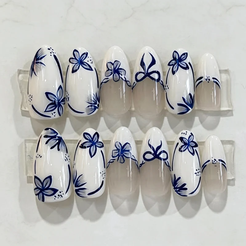 Floral Design Nagelkunst Karnz