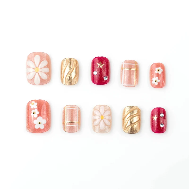 Florale dekorative Press-on Nagelkunst Karnz