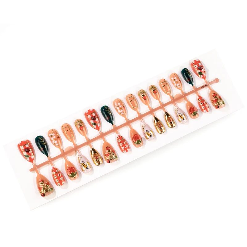 Blumiges und Fruchtiges Press-On Nagelkunst Set Karnz