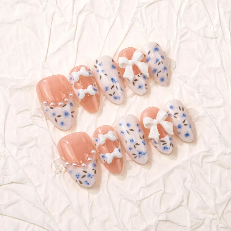 Florale Akzent Dekorative Press-On Nagelkunst Set Karnz