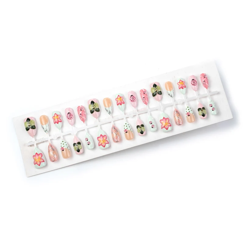 Floral 3D Press-On Nagelkunst Set Karnz