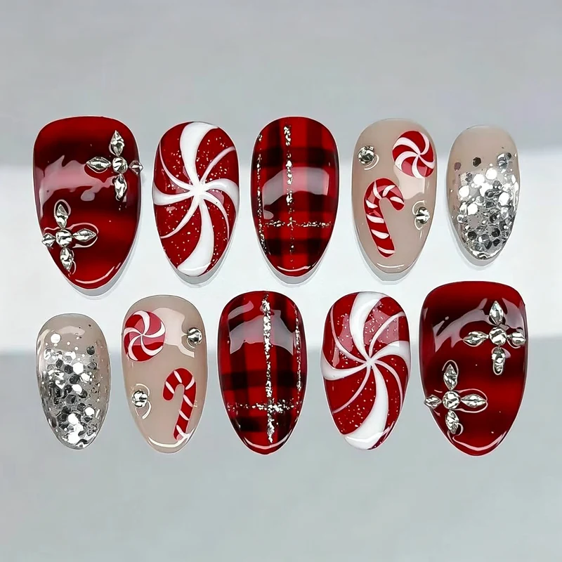 Festliches Press-On Nagelkunst Set mit Feiertagsmustern Karnz