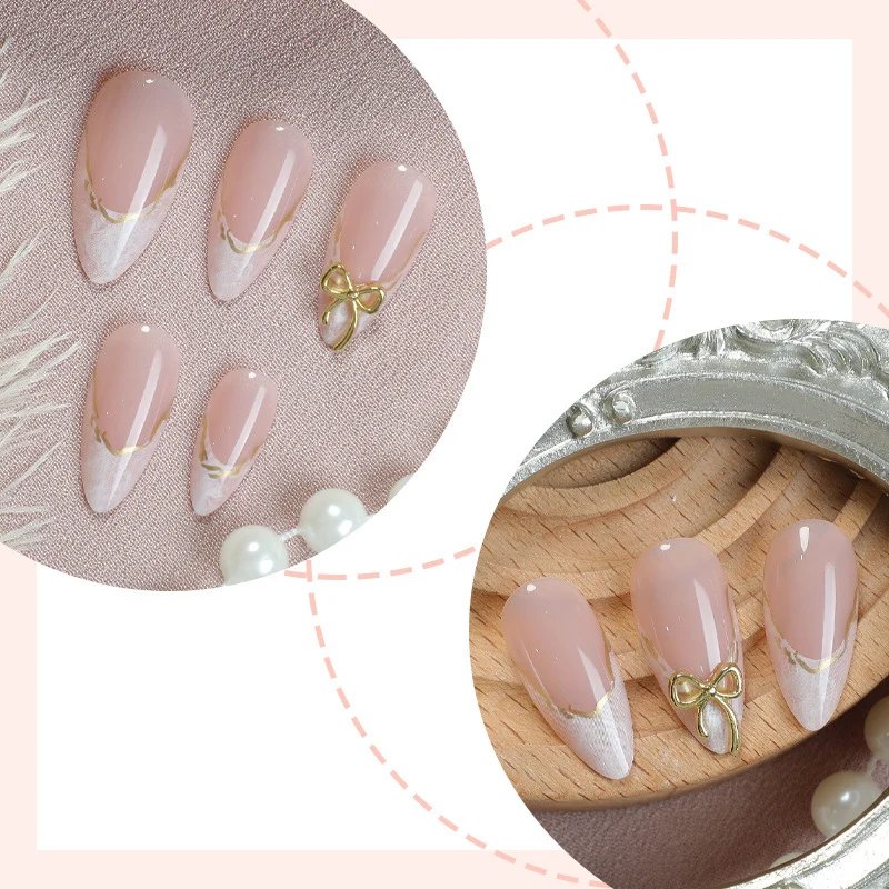 Elegantes Stiletto Press-On Nagelkunst-Set mit goldenen Details Karnz