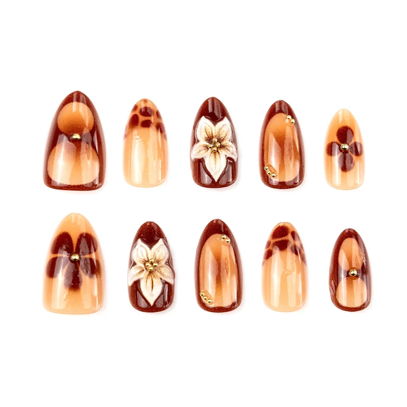 Elegante von der Natur inspirierte Press-On Nagelkunst Karnz