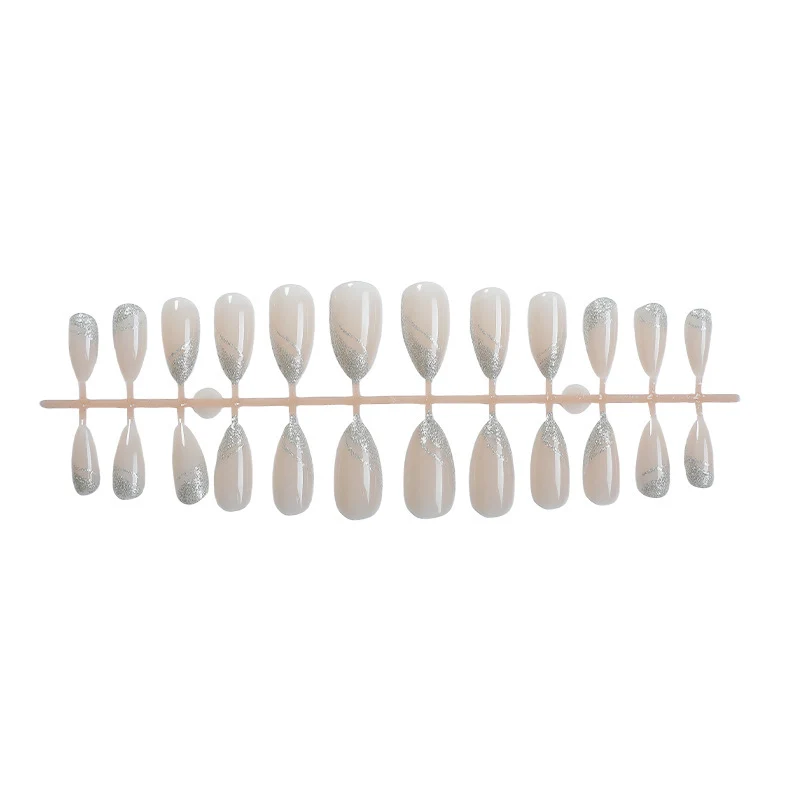 Elegantes Glitzer Press-On Nagelset Karnz