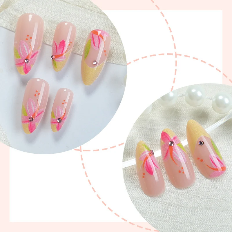 Elegantes Florales Nagelkunstset Karnz