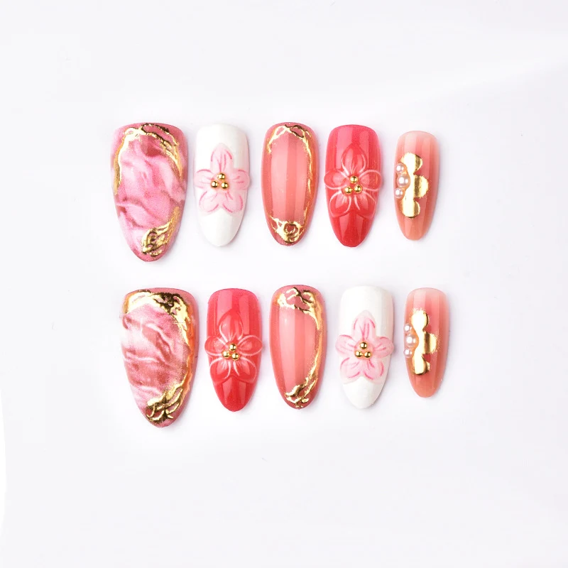 Elegantes Blumen- und Metallic-Press-On-Nagelkunst-Set Karnz