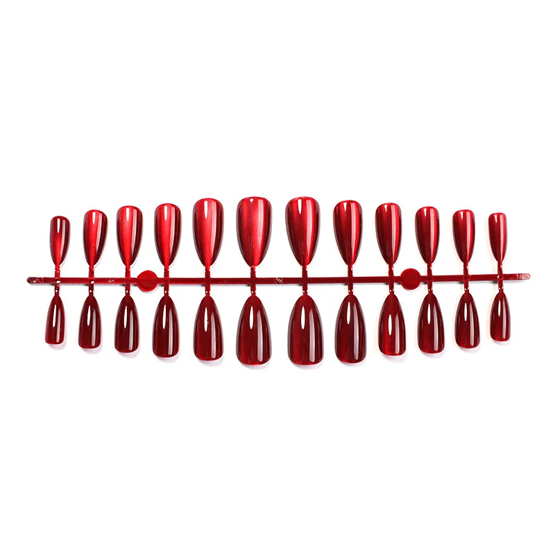 Elegantes, mandelförmiges Press-On Nageldesign Set Karnz