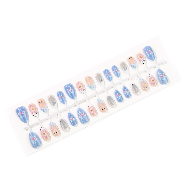 Dekoratives Floral Press-On Nagelkunst Set Karnz 1790636555