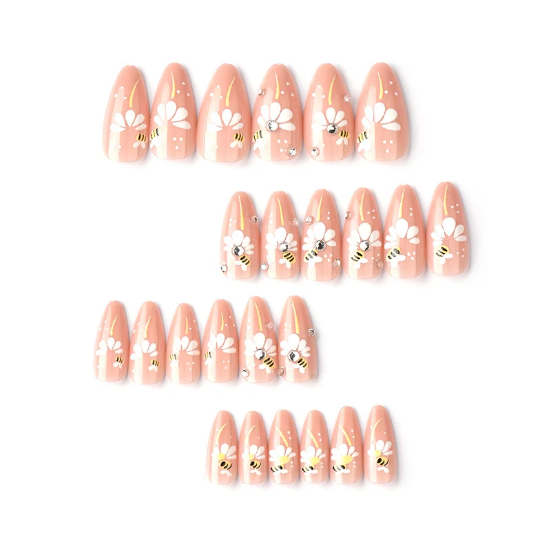 Dekoratives Floral- und Bienen-Press-On-Nagelkunst-Set Karnz