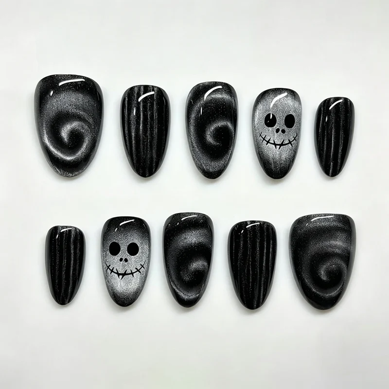 Kreatives Halloween-Themen Press-On Nagelkunstset Karnz