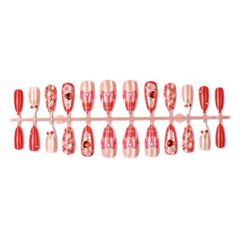Kirsch-inspirierte dekorative Press-on-Nagelkunst Karnz