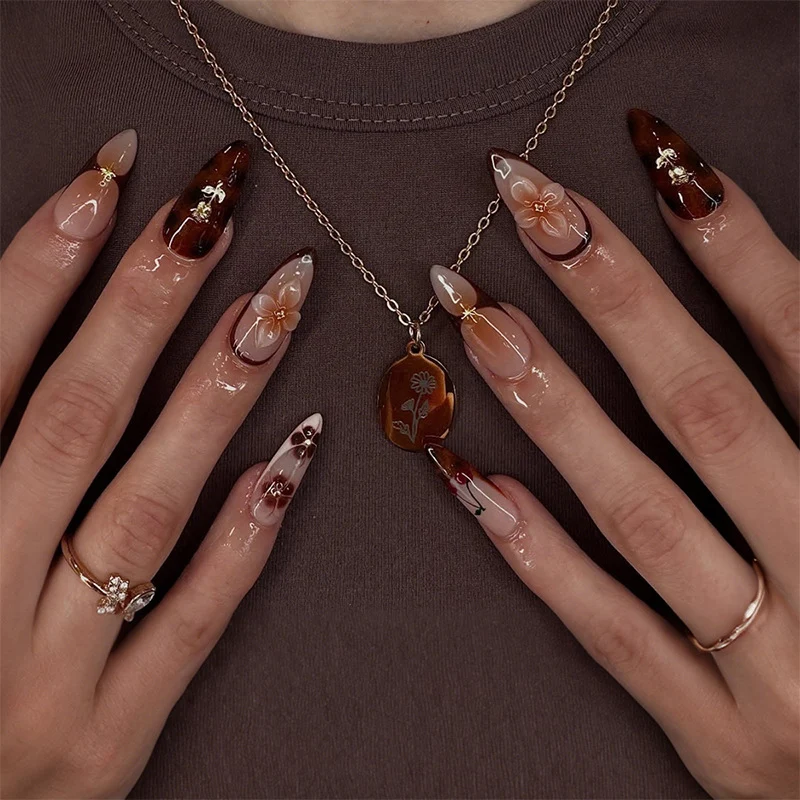 Künstlerisches Press-On Nagelset mit floralen und geometrischen Designs Karnz 1790636708