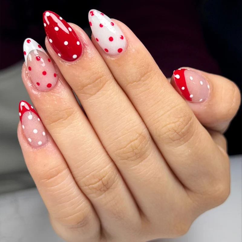 Künstlerische Pünktchen Press-On Nagelkunst Karnz
