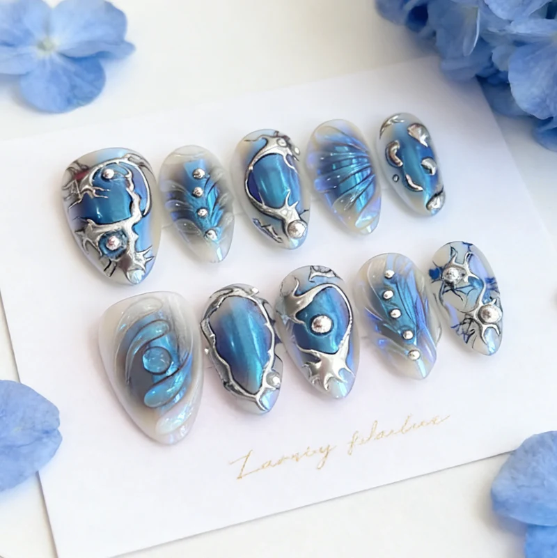 Künstlerische perlenverzierte Press-On-Nagelkunst Karnz