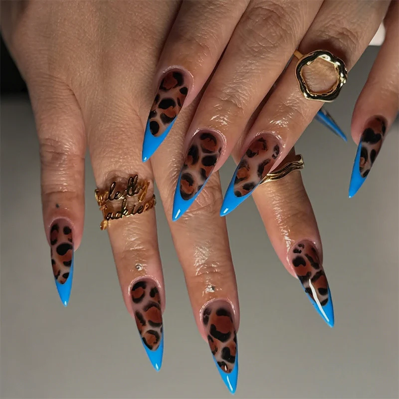 Künstlerisches Leopardenmuster Stiletto Press-On Nagelset Karnz