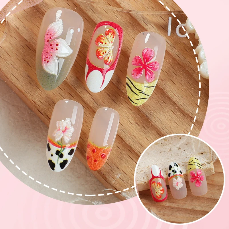 Künstlerische handbemalte florale Press-On Nagelkunst Karnz