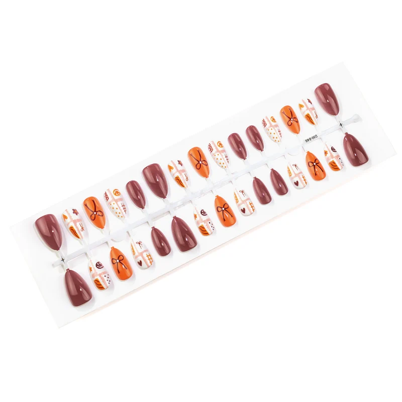 Künstlerisches Gourmet-Dessert-Themen-Press-On-Nagelkunst-Set Karnz