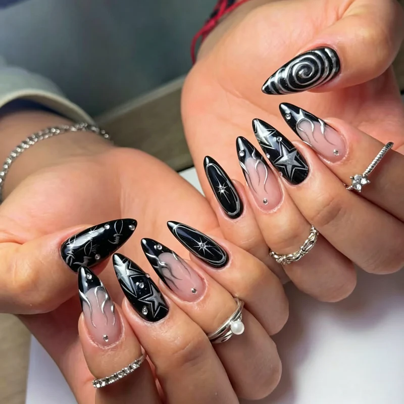 Künstlerische Glamour Press-On Nagelkunst Karnz