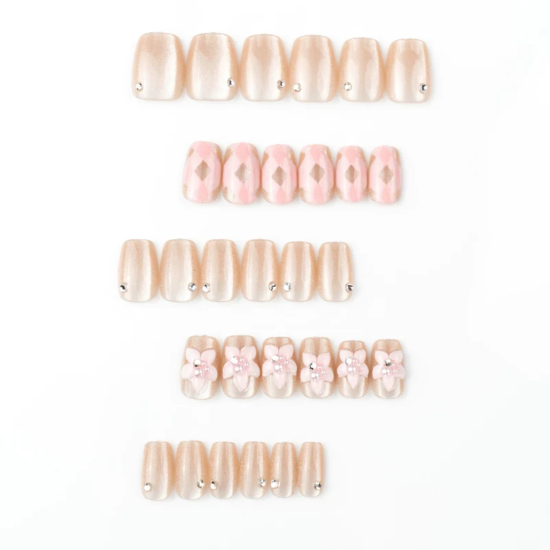 Künstlerisches mit Edelsteinen verziertes Press-On Nagelkunst Set Karnz
