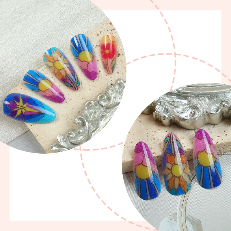 Künstliches florales Stiletto Press-On Nagelset Karnz
