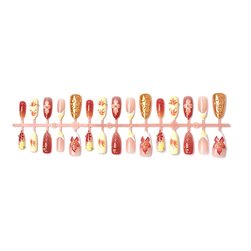 Künstlerisches Florales Handgemaltes Press-On Nagelset Karnz