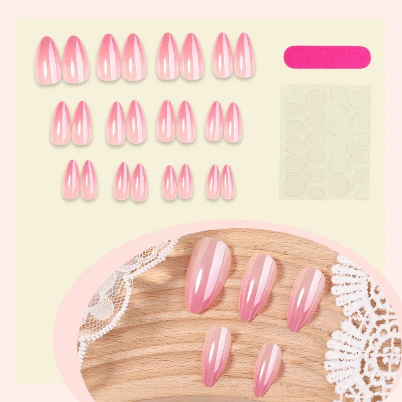 Stylisches Kunstnagelset mit schimmerndem Effekt Karnz