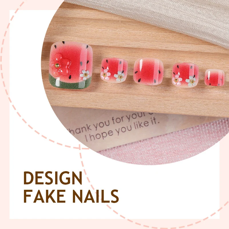 Kunstnagelset mit Wassermelonen-Design und floralen Akzenten Karnz