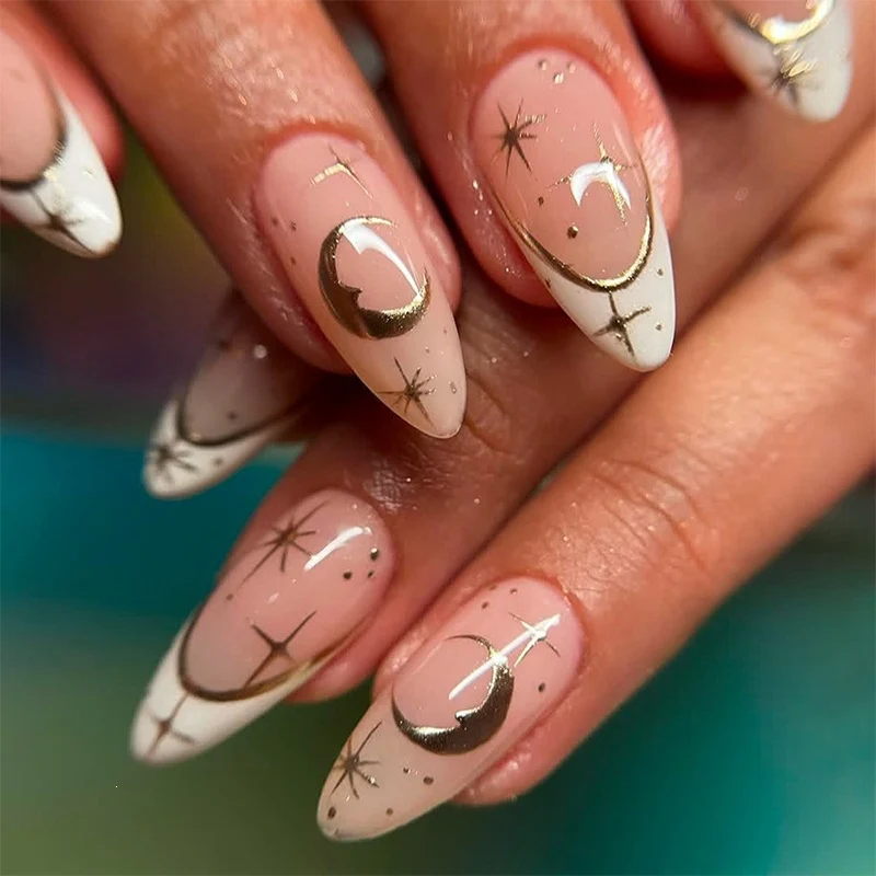 Kunstnagelset mit stylischem Mond-Design Karnz