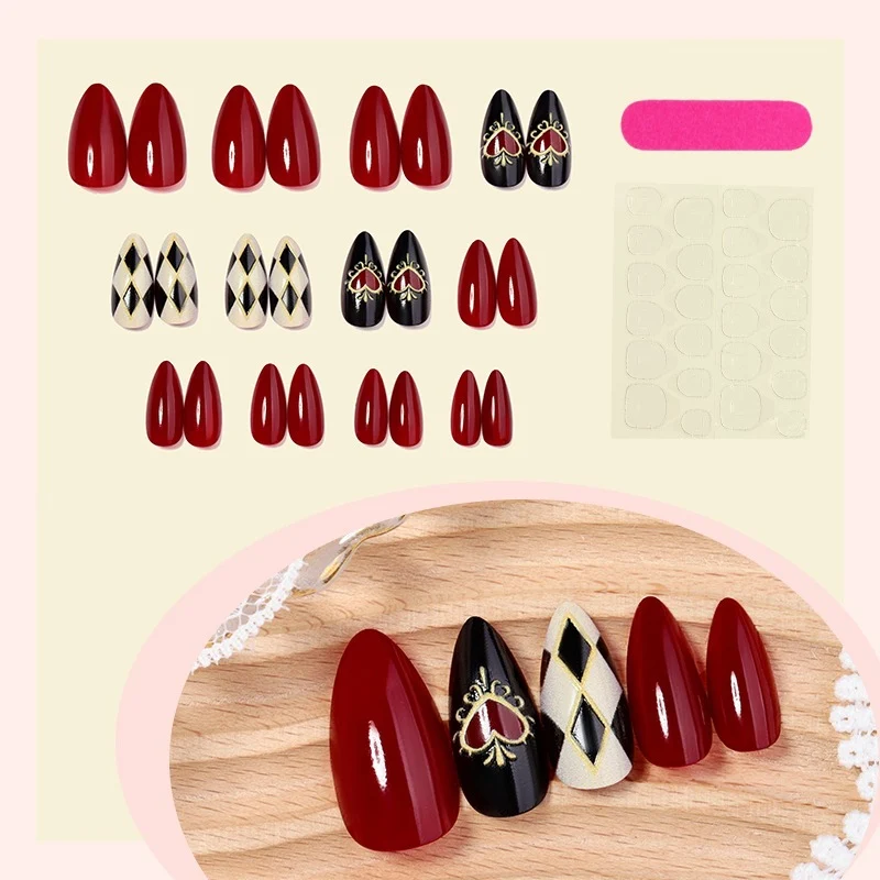 Kunstnagelset mit glamourösen Designs und eleganten Motiven Karnz