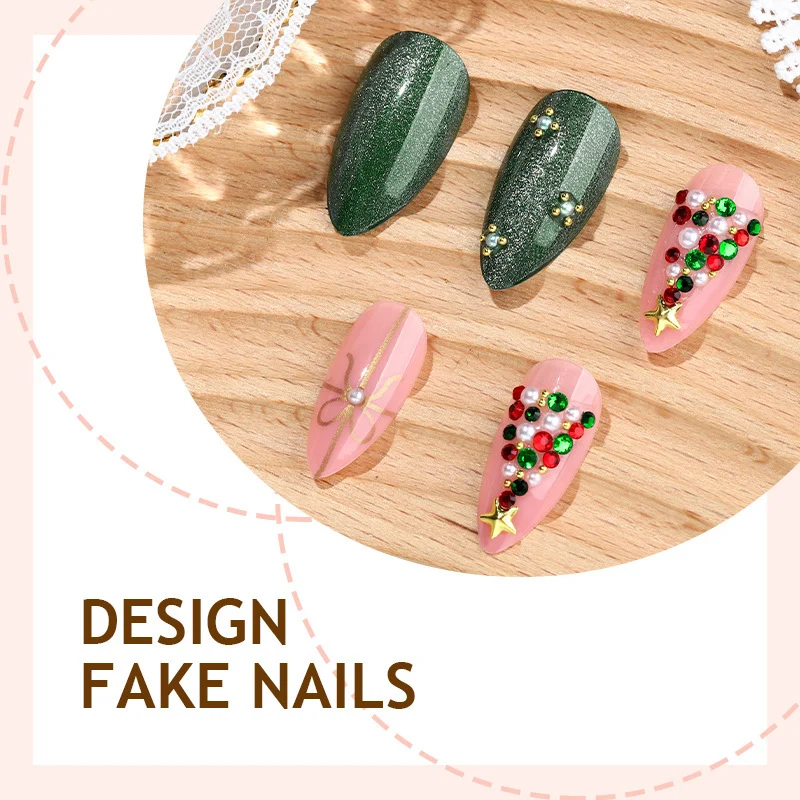 Kunstnagelset mit funkelnden Weihnachtsmotiven Karnz