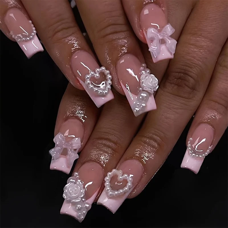 Kunstnagelset mit kreativen Tier- und Glitzerdetails Karnz