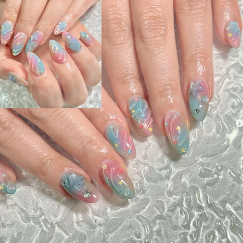 Kunstnagelset mit kreativen Sternen- und Farbverlauf-Designs Karnz