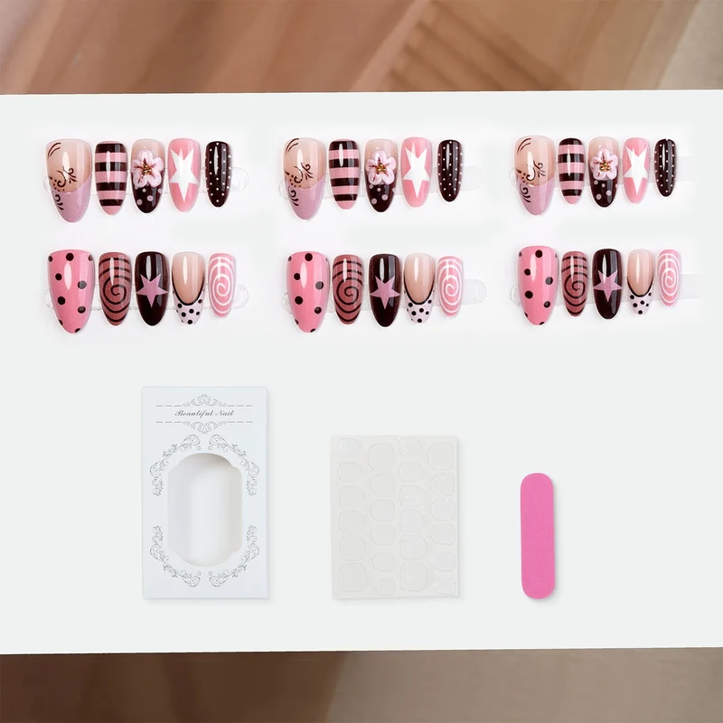 Kunstnagelset mit kreativen Mustern und einzigartigen Designs Karnz