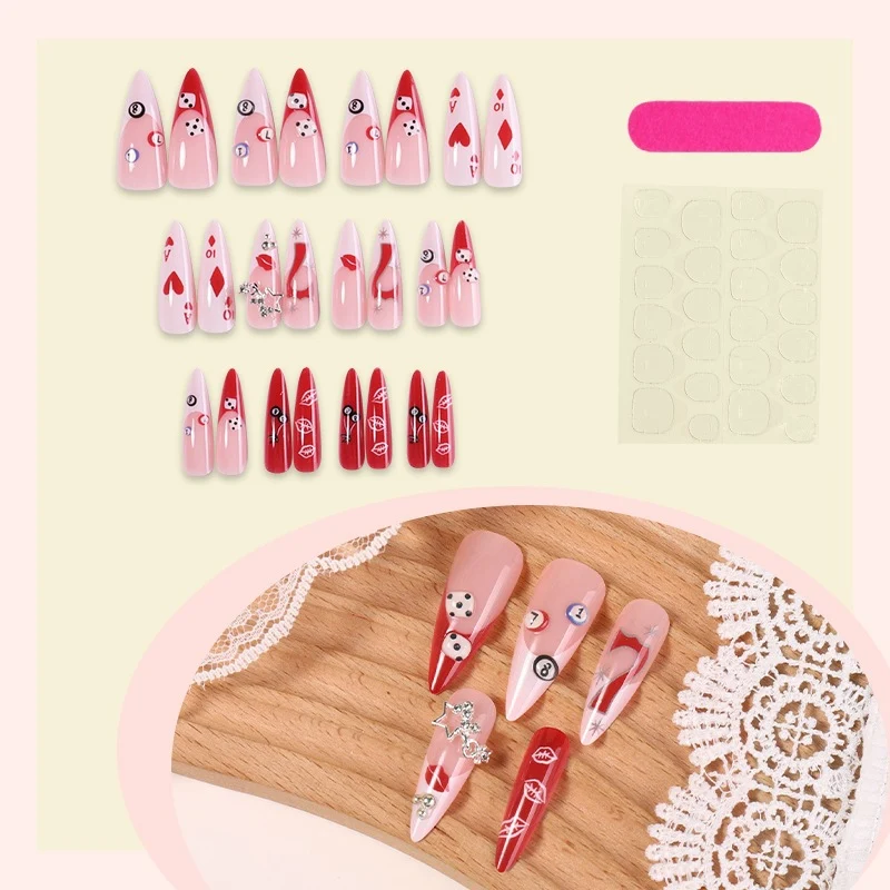 Kunstnagelset mit kreativem Motiv und Glitzerakzenten Karnz