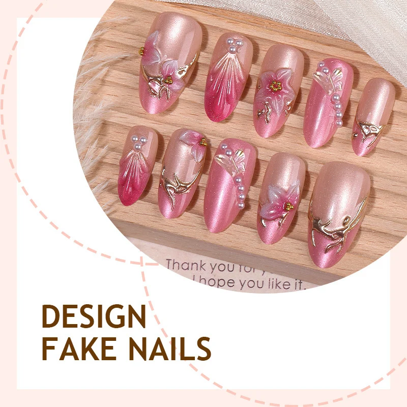 Kunstnagelset mit floralen 3D-Designs und eleganten Glanz-Akzenten Karnz