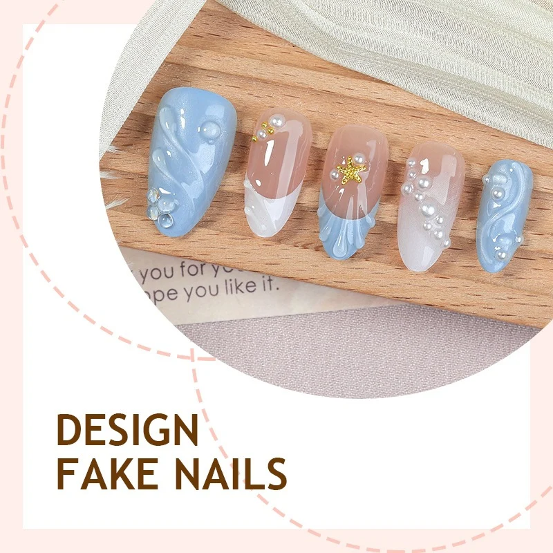 Kunstnagelset mit filigranem Design und eleganten Akzenten Karnz