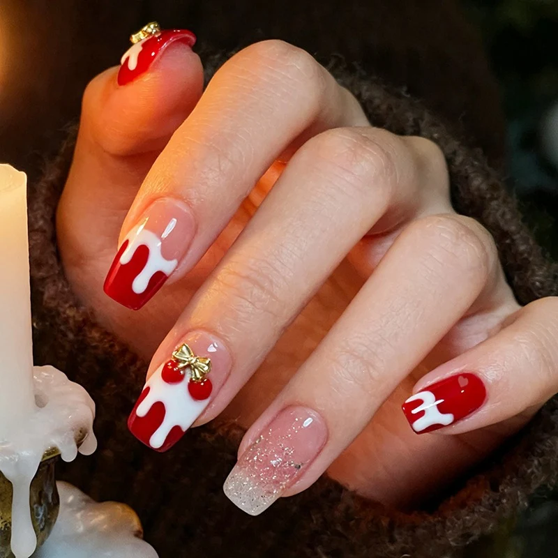 Kunstnagelset mit festlichen Weihnachtsmotiven Karnz