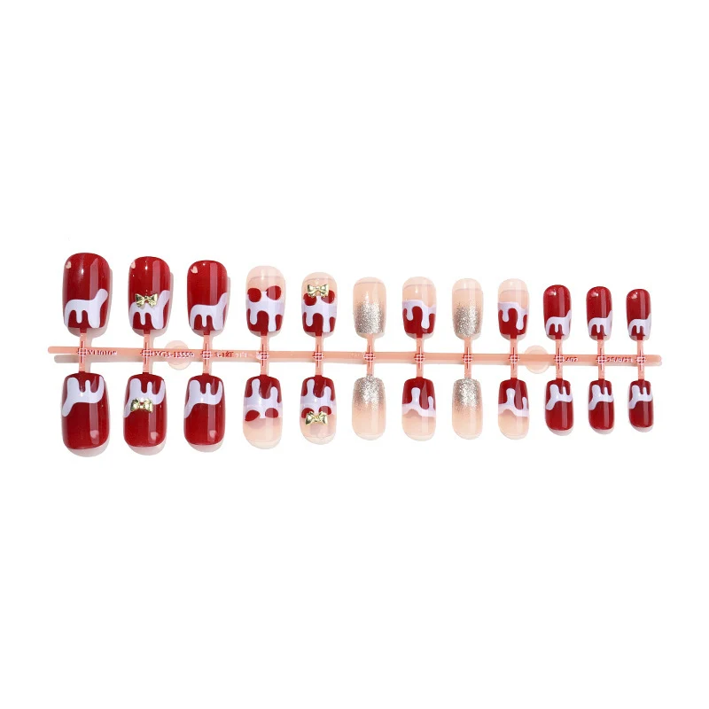 Kunstnagelset mit festlichen Weihnachtsmotiven Karnz